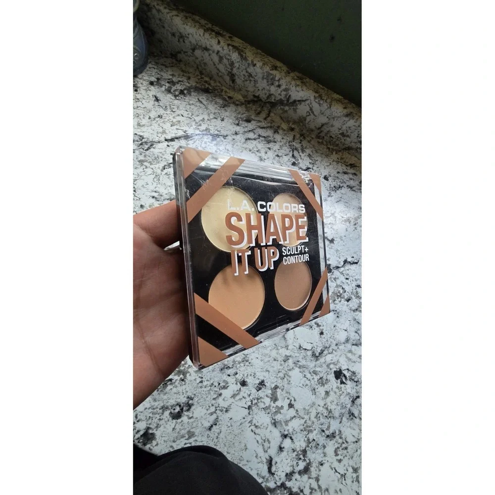 L.A. Colors Shape It Up Sculpt & Contour Palette 4 Colors CFP638 Neutral 0.49oz